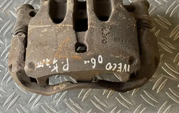 Iveco Daily 35 - 40.10 Front brake caliper