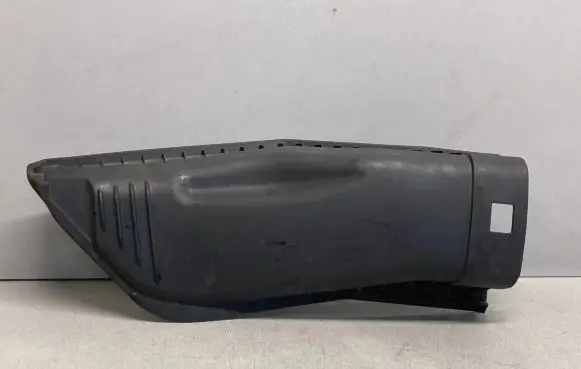 BMW 5 E60 E61 Air filter box cover 7789109