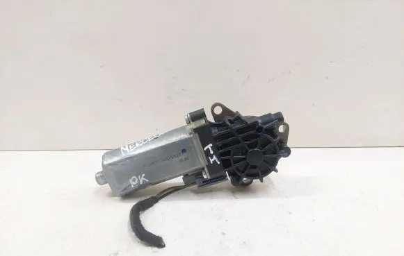 Mercedes-Benz R W251 Seat adjustment motor 0390203001 820289224