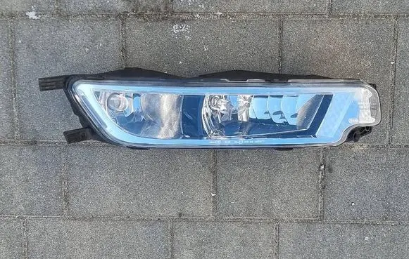 Volkswagen PASSAT B8 Front fog light 3G0941661E 1NA01183901