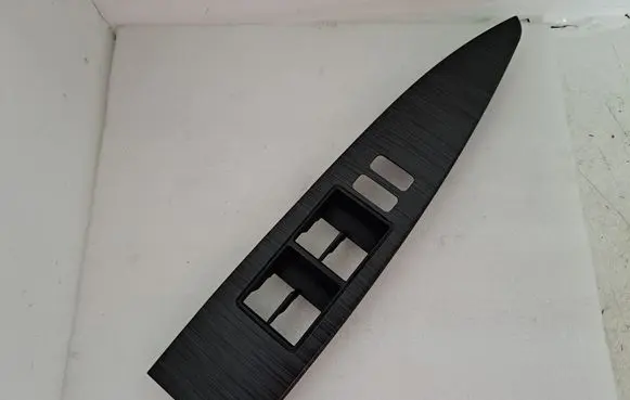 Toyota Avensis T270 Front door window switch trim 7423205210