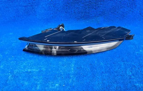 Porsche Taycan 9J1 Rear/tail lights 9JA945096A