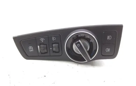 Hyundai i40 Light switch 933003Z970 39R1051000