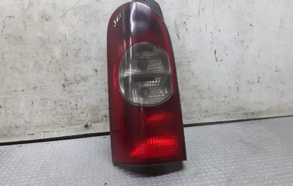 Opel Movano A Rear/tail lights