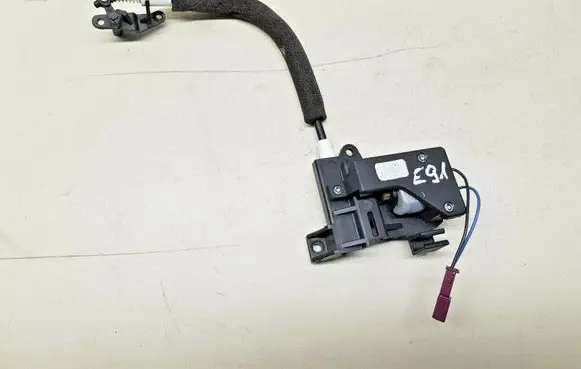 BMW 3 E90 E91 Curtain motor 9918004051