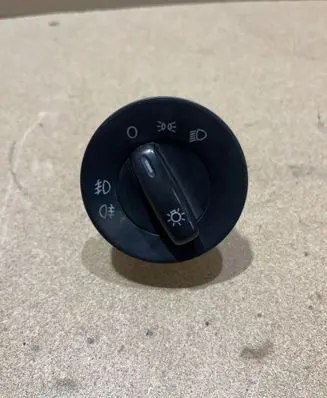 Volkswagen Golf V Light switch 1Z0941431C 748500470000
