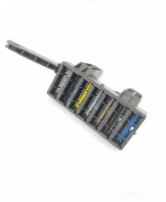 KIA Sedona Fuse module 0K53A67SB1
