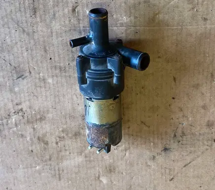 Mercedes-Benz E W124 Electromagnetic valve 147412059