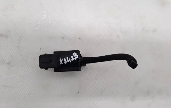 BMW 5 F10 F11 Turbo solenoid valve 7810831