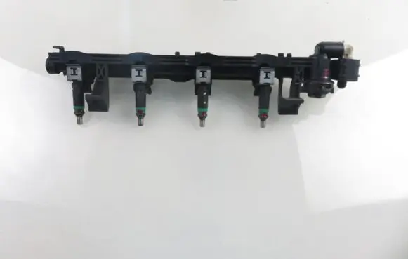 Ford Focus C-MAX Fuel main line pipe 5M5G9H467BA 98MFBC VP5M5UBB