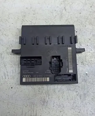 Audi A4 S4 B7 8E 8H Comfort/convenience module 8E0907279M
