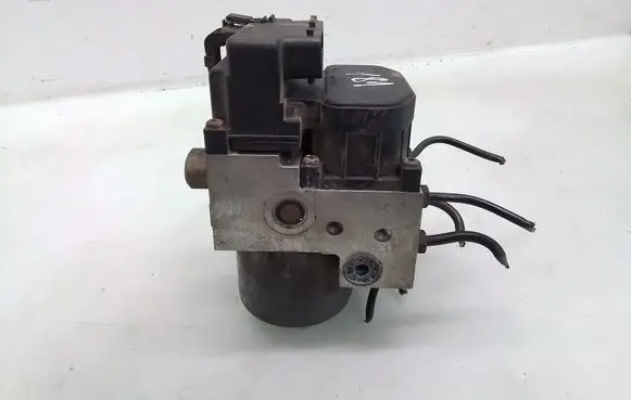 Volkswagen PASSAT B5 ABS Pump 8E0614111HL 0265216411 0273004132