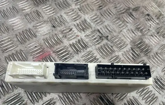 BMW 5 E39 Comfort/convenience module 12037310
