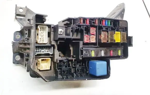 Toyota RAV 4 (XA30) Fuse box set 5703 88263-21010