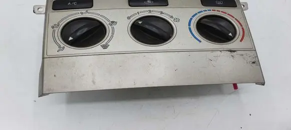 Toyota Corolla Verso E121 Climate control unit 559000F011 681NA13 1041208