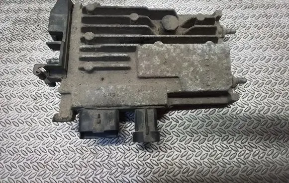 Peugeot Partner Start/Stop control module 9810858380