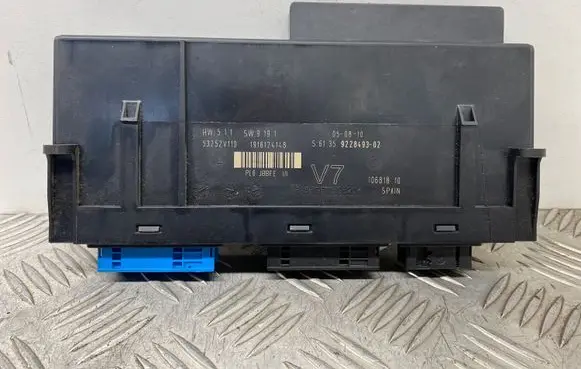 BMW 5 F10 F11 Central body control module 9228493 61359228493