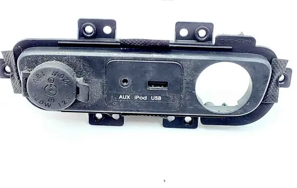 KIA Sportage AUX in-socket connector SLMF1111080578 62015658