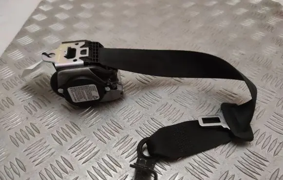 Volvo XC90 Third row seat belt 39825733