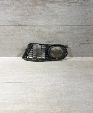 Front bumper lower grill