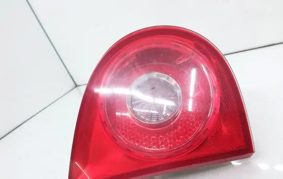 Volkswagen Golf V Tailgate rear/tail lights 1K6945093E