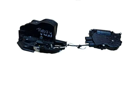 BMW 5 F10 F11 Front door lock 7185692 A053702