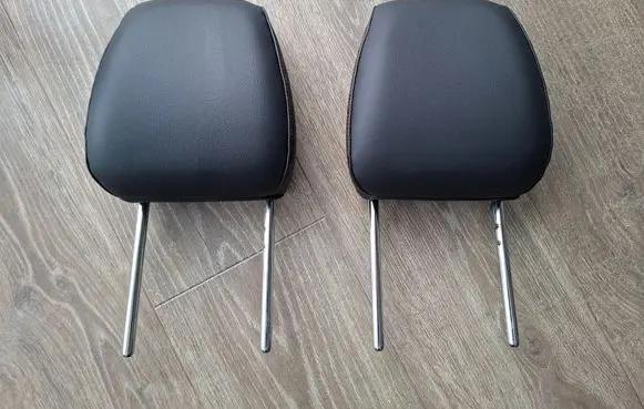 Ford Kuga III Front seat headrest STLINE