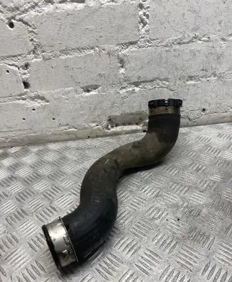 Intercooler hose/pipe
