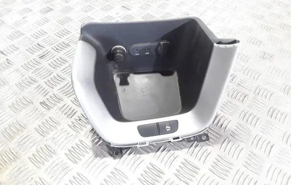 KIA Ceed Glove box central console 84631A2100 2216737 84631A2000