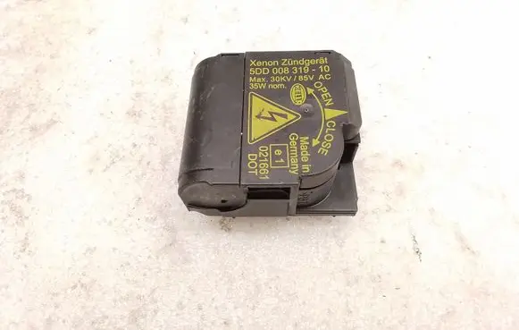 BMW 5 E60 E61 Headlight ballast module Xenon 5DD00831910