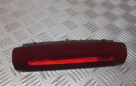 Opel Zafira B Third/center stoplight