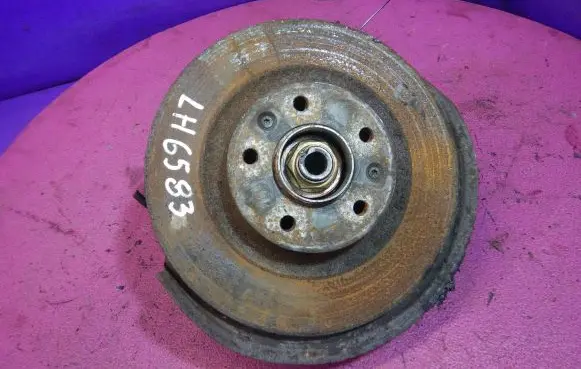 Peugeot 407 Rear wheel hub spindle/knuckle 