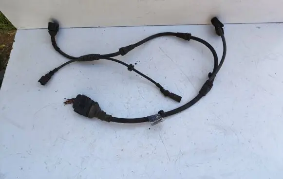 Porsche Panamera (970) Front ABS sensor wiring 97061273902