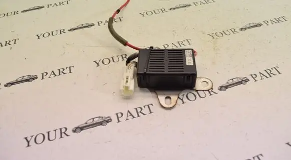 Lexus GS 300 350 430 450H Aerial antenna filter 05373 C25S1A