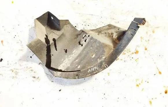 Mazda CX-7 Engine splash shield/under tray eg2150351 k3006