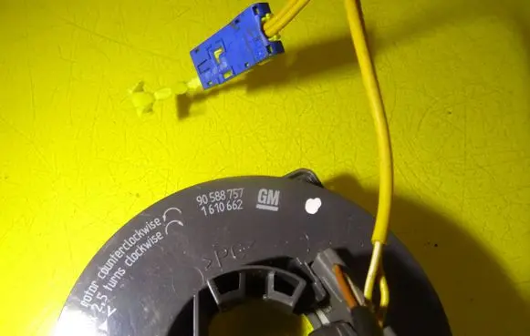 Opel Agila A Airbag slip ring squib (SRS ring) 90588757