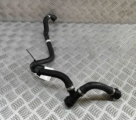 BMW 5 G60 Engine coolant pipe/hose 8490277
