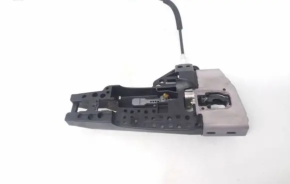 Audi A1 Front door coupe exterior handle/bracket 8T2837886B