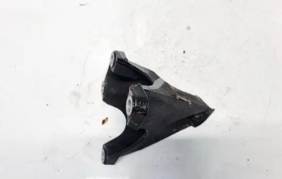 Skoda Superb B5 (3U) Engine mounting bracket 8E0199308J