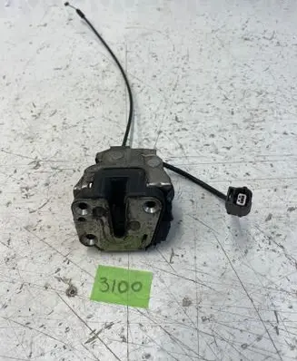 Renault Master III Rear door lock 1120009