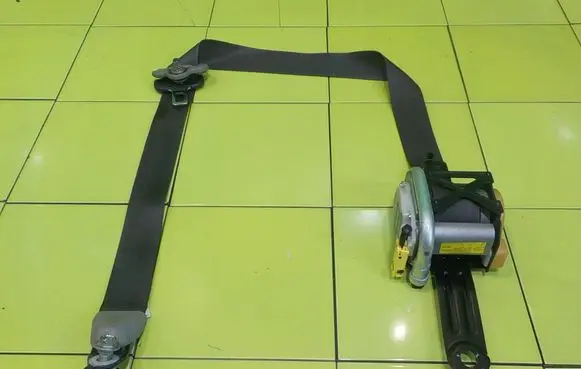 Honda Insight Front seatbelt TKAH3EJ530 BEZPIECZENSTWA