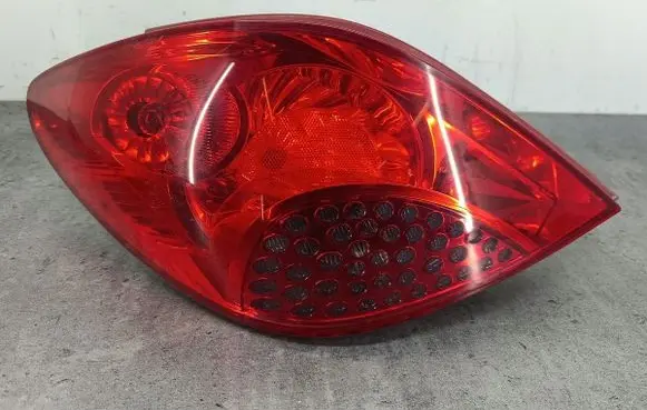 Peugeot 207 Rear/tail lights