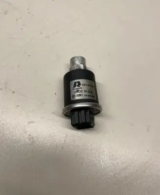 Volkswagen Golf IV Air conditioning (A/C) pressure sensor 1H0959139B SP3H1025