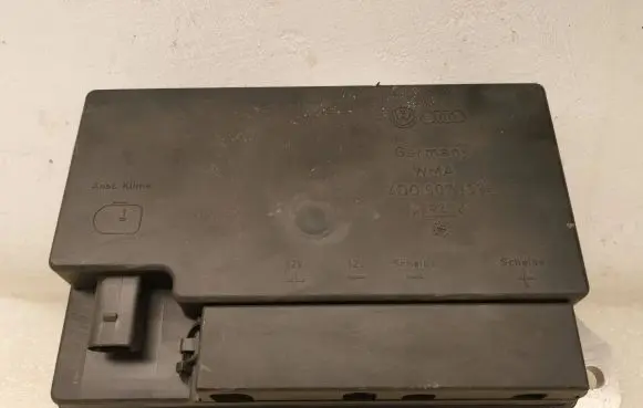 Audi A8 S8 D2 4D Other control units/modules 4D0907133A