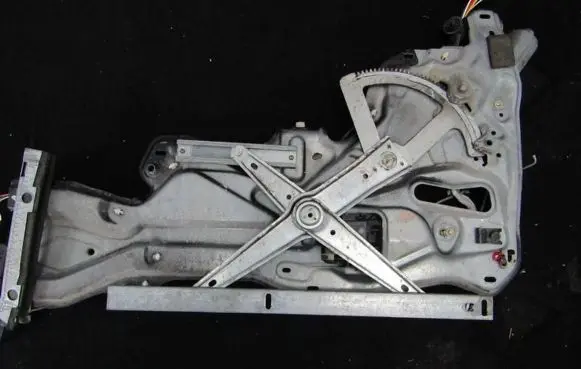 Sliding door window regulator with motor