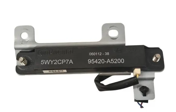 Hyundai Santa Fe Aerial antenna amplifier 95420A5200