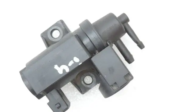 Chrysler Grand Voyager V Vacuum valve 68029494AA 70167200