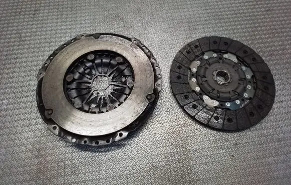 Volkswagen Transporter - Caravelle T5 Clutch set kit 3L141018A
