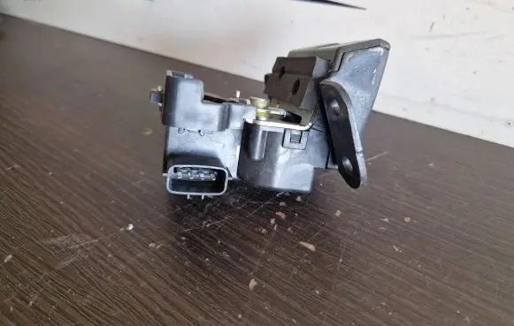 KIA Sportage Tailgate/trunk/boot lock/catch/latch 812303W000