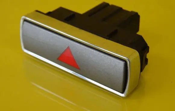 Ford Mondeo MK IV Hazard light switch 6M2T13A350AA